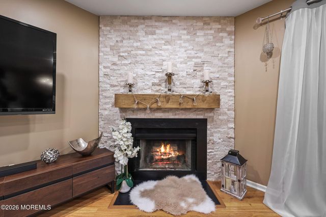 25 Sandpiper Drive, Sayreville, NJ 08859