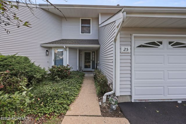25 Sandpiper Drive, Sayreville, NJ 08859