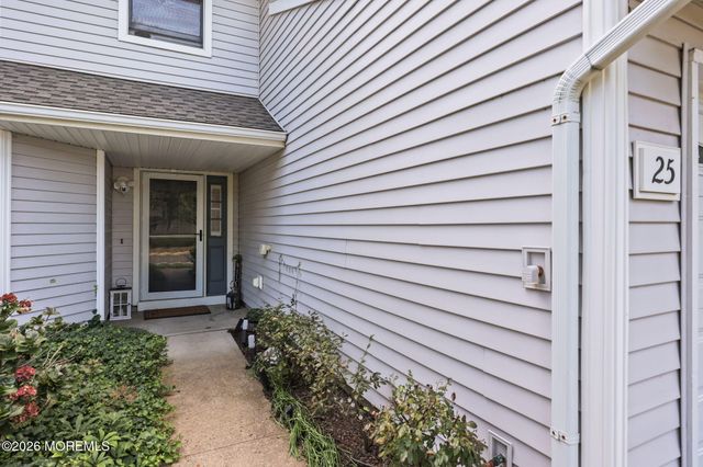 25 Sandpiper Drive, Sayreville, NJ 08859