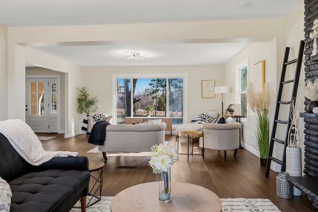 2663 S Coon Creek Drive, Andover, MN 55304