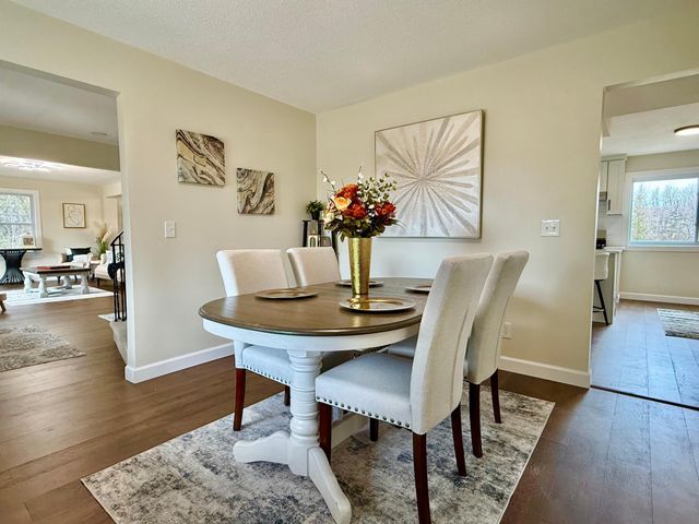 2663 S Coon Creek Drive, Andover, MN 55304