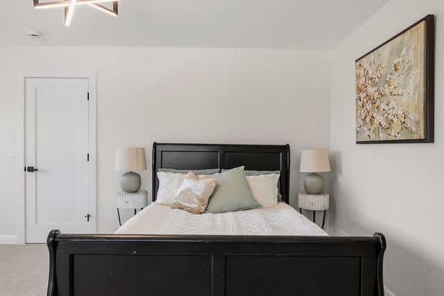 2663 S Coon Creek Drive, Andover, MN 55304