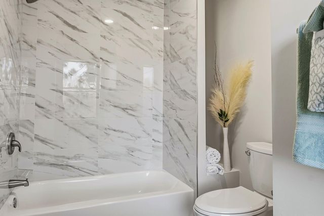 2663 S Coon Creek Drive, Andover, MN 55304