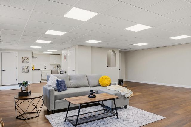 2663 S Coon Creek Drive, Andover, MN 55304