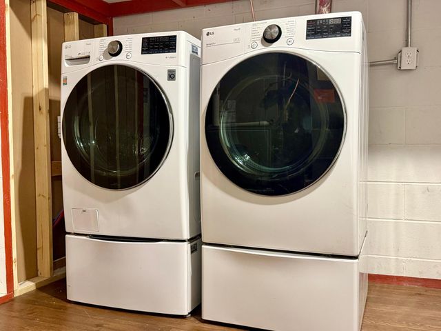 2663 S Coon Creek Drive, Andover, MN 55304