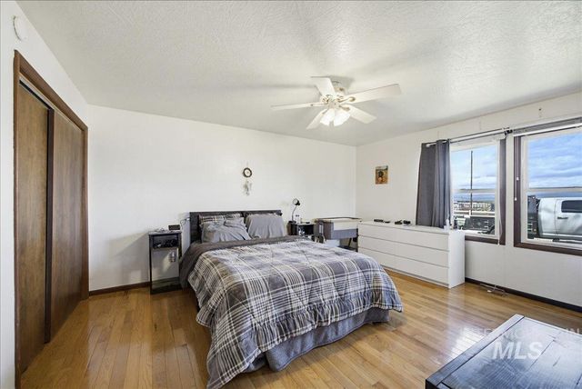 1901 S Ten Mile Rd, Meridian, ID 83642