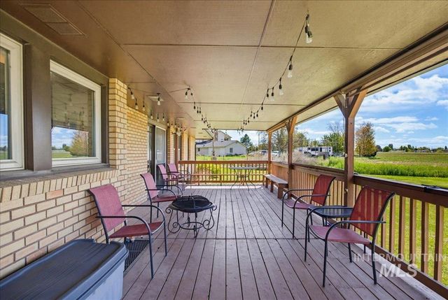1901 S Ten Mile Rd, Meridian, ID 83642