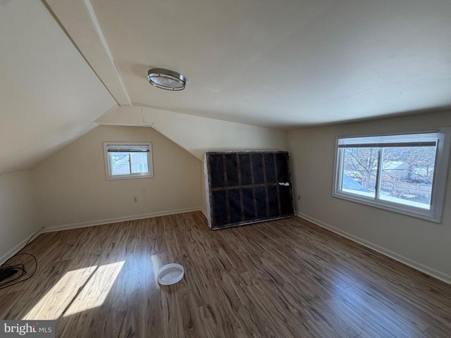 7 RUTHERFORD RD, Harrisburg, PA 17109