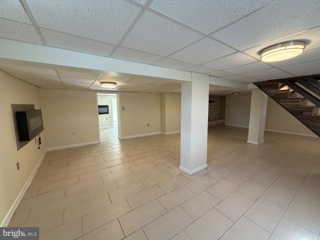 7 RUTHERFORD RD, Harrisburg, PA 17109