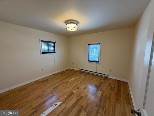 7 RUTHERFORD RD, Harrisburg, PA 17109