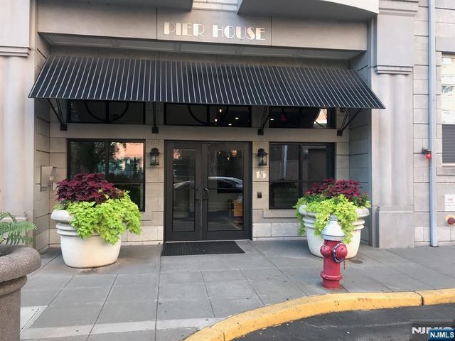 15 Warren Street 414, Jersey City, NJ 07302
