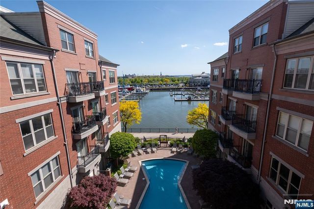 15 Warren Street 414, Jersey City, NJ 07302