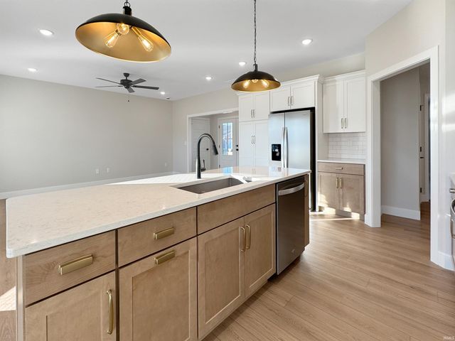 3536 Montgomery Court, Newburgh, IN 47630