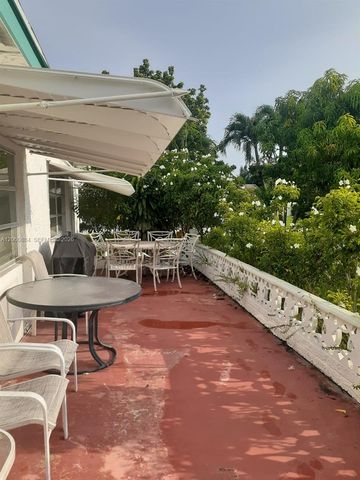7516 NW 67th Ave, Tamarac, FL 33321
