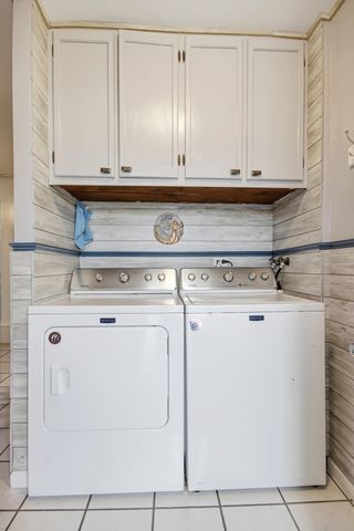 8023 Richard Street, Highland, IN 46322