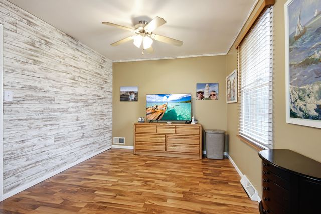 8023 Richard Street, Highland, IN 46322