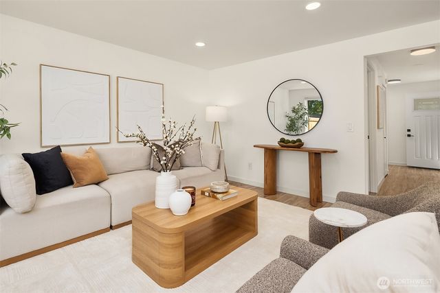 13216 NE 139th Place, Kirkland, WA 98034