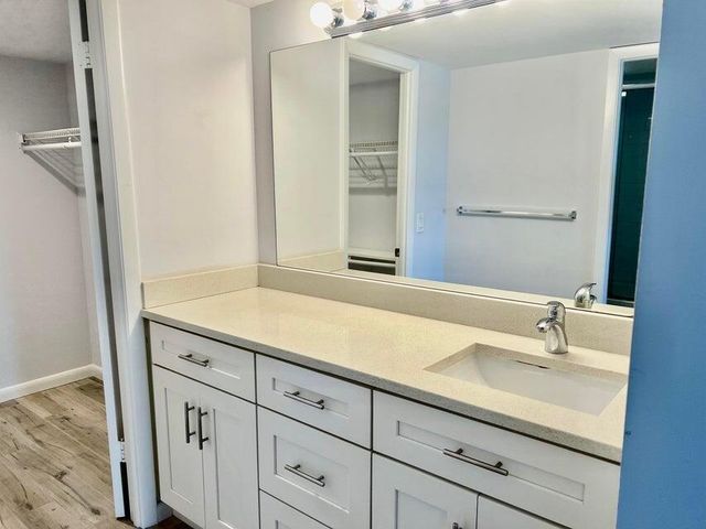 1030 Us Highway 1 302, North Palm Beach, FL 33408