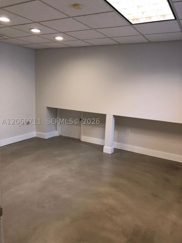 721 NE 3rd Ave, Fort Lauderdale, FL 33304