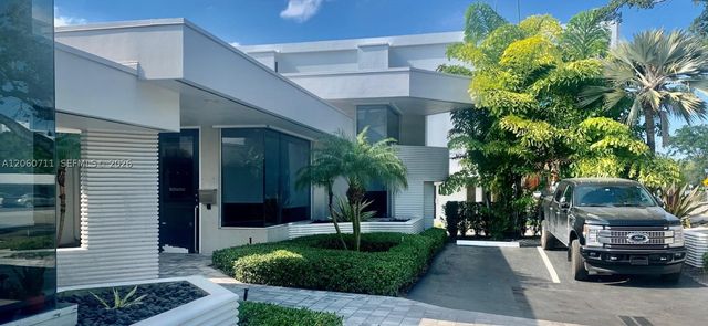 721 NE 3rd Ave, Fort Lauderdale, FL 33304