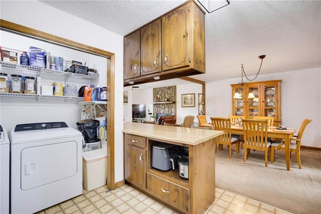 1090 Hickory Road, Canton, GA 30115