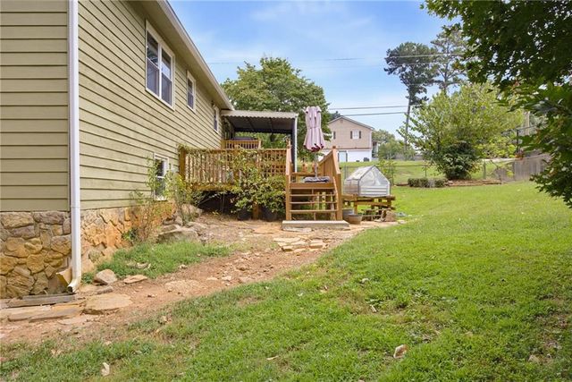1090 Hickory Road, Canton, GA 30115
