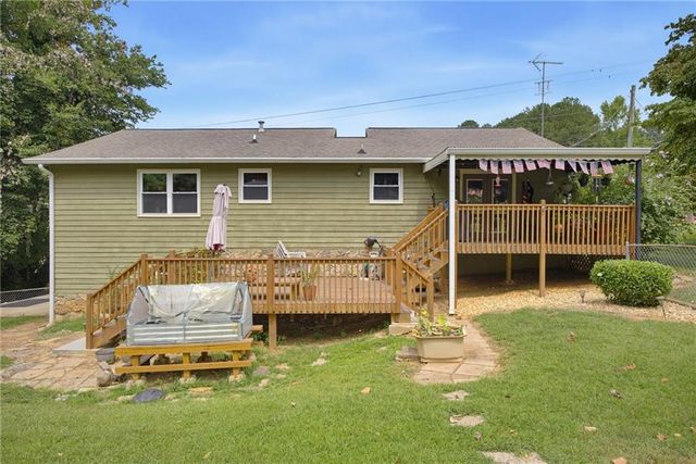 1090 Hickory Road, Canton, GA 30115