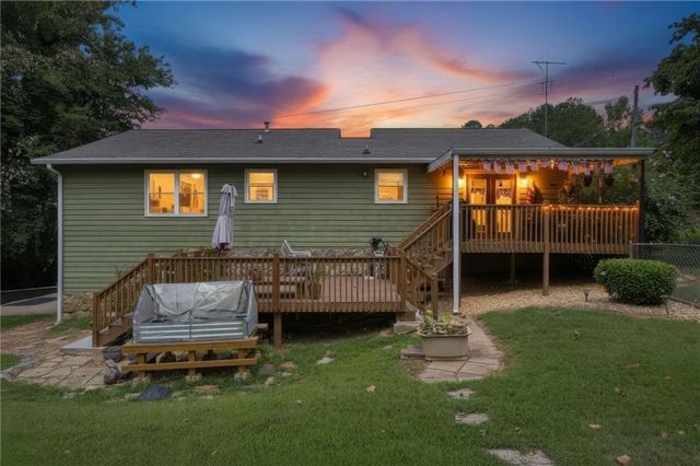 1090 Hickory Road, Canton, GA 30115
