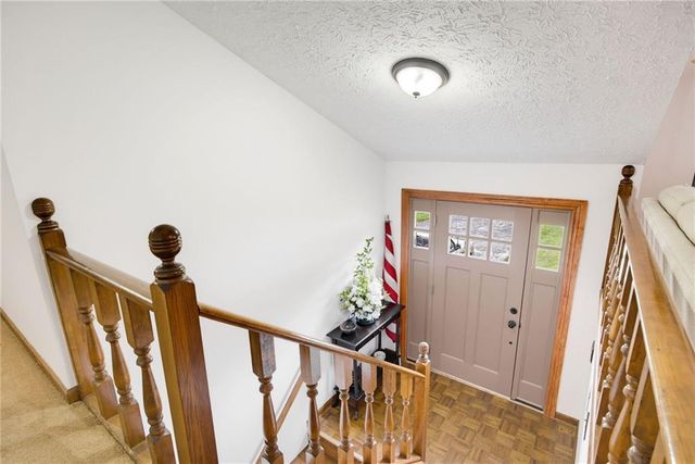 1090 Hickory Road, Canton, GA 30115