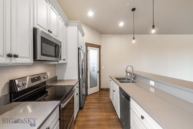 91 Croft Farms Road, Belgrade, MT 59714