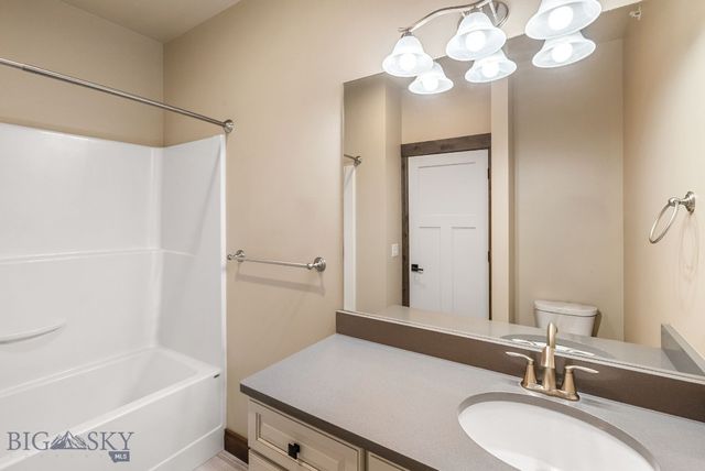 91 Croft Farms Road, Belgrade, MT 59714