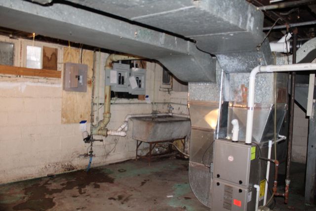 77 Irwin Avenue, Muskegon City, MI 49442