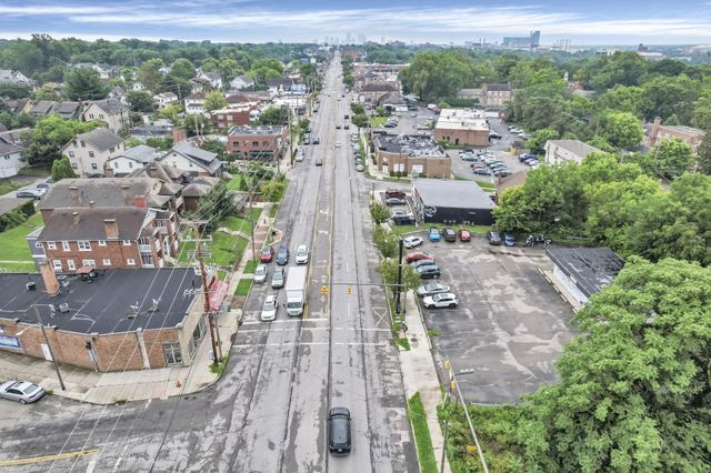 3021 N High Street, Columbus, OH 43202