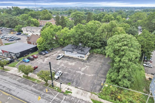 3021 N High Street, Columbus, OH 43202
