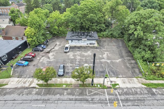 3021 N High Street, Columbus, OH 43202