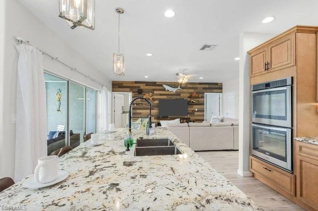 4885 E Riverside DR, Fort Myers, FL 33905