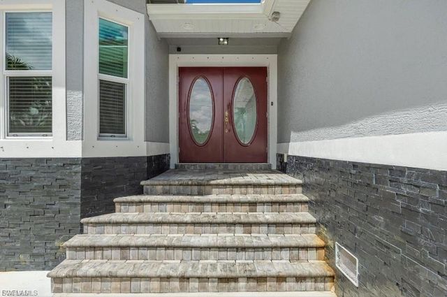4885 E Riverside DR, Fort Myers, FL 33905
