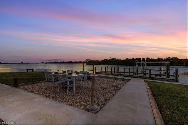 4885 E Riverside DR, Fort Myers, FL 33905