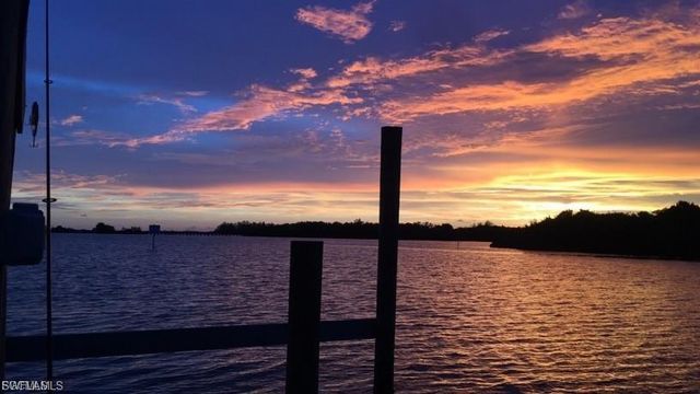 4885 E Riverside DR, Fort Myers, FL 33905