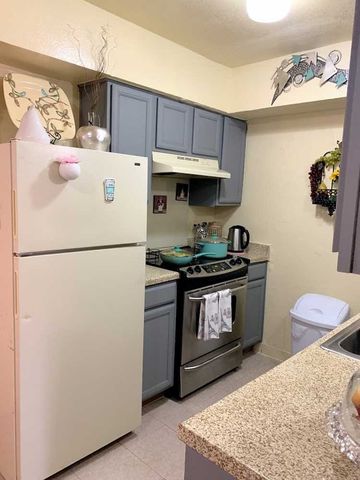 1355 N Jim Miller Road 121, Dallas, TX 75217