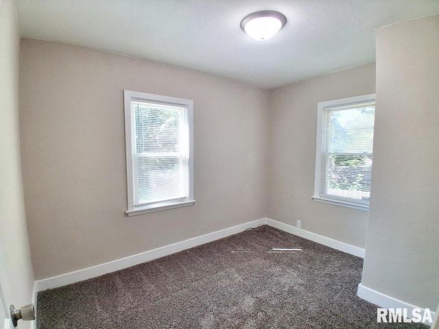 2202 W TRIPP Avenue, Peoria, IL 61604