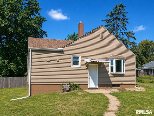 2202 W TRIPP Avenue, Peoria, IL 61604