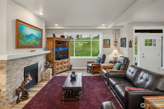 20927 60th Street SE, Snohomish, WA 98290