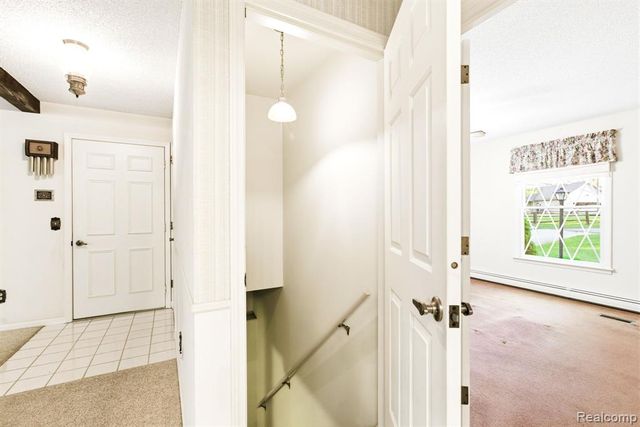 5208 N Hillcrest Drive, North Street, MI 48049