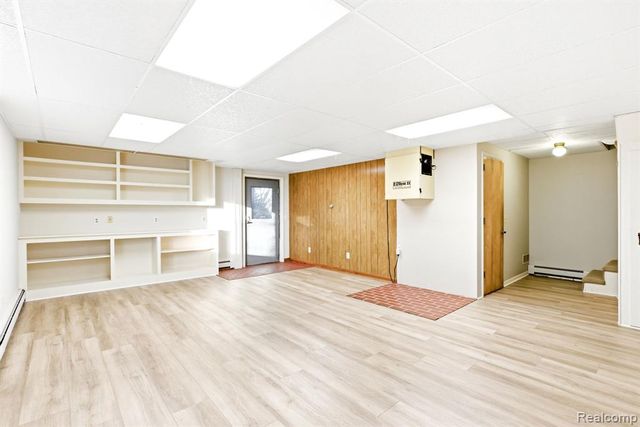 5208 N Hillcrest Drive, North Street, MI 48049