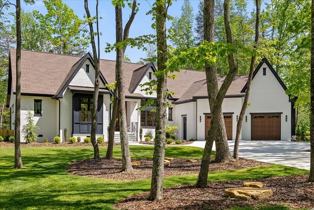 221 Lookout Crest Lane, Lookout Mountain, GA 30750