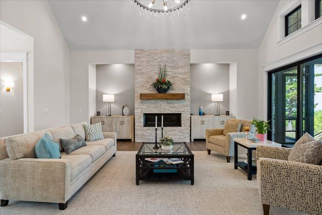 221 Lookout Crest Lane, Lookout Mountain, GA 30750