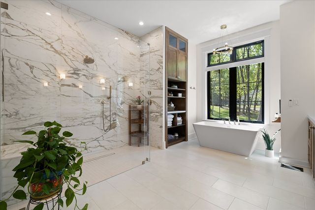 221 Lookout Crest Lane, Lookout Mountain, GA 30750
