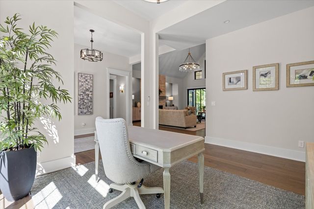 221 Lookout Crest Lane, Lookout Mountain, GA 30750