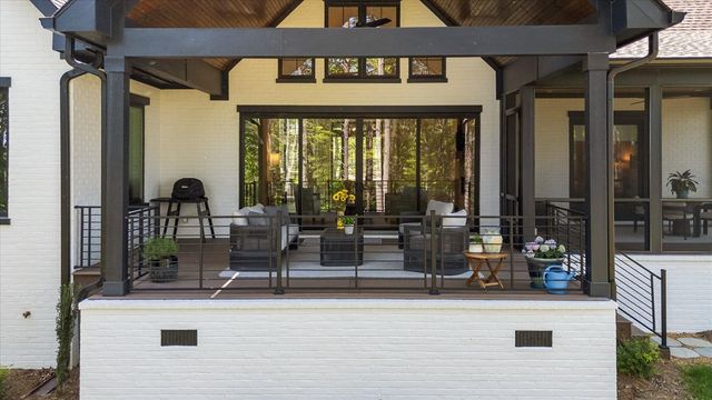 221 Lookout Crest Lane, Lookout Mountain, GA 30750